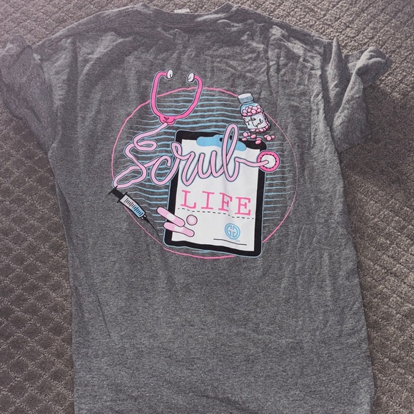 Gildan Gray Tee with Pink and Blue Graphic - Picture 1 of 4